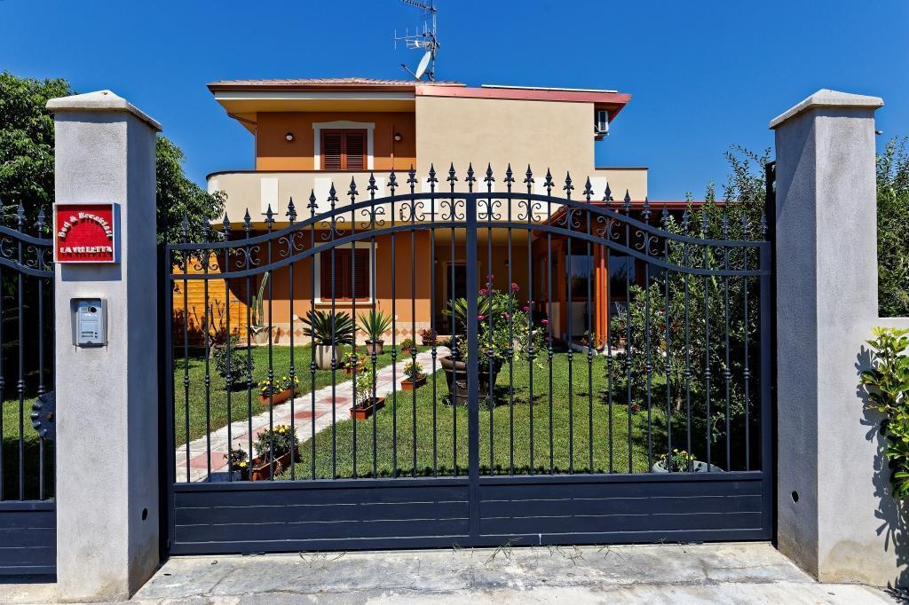 Bed & Breakfast La Villetta บอตริเชลโล ภายนอก รูปภาพ