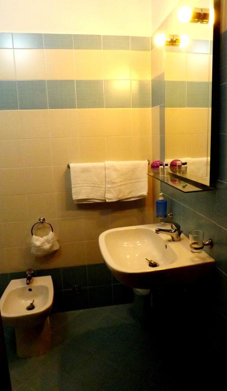 Bed & Breakfast La Villetta บอตริเชลโล ภายนอก รูปภาพ
