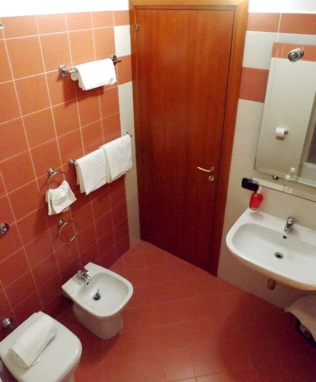 Bed & Breakfast La Villetta บอตริเชลโล ห้อง รูปภาพ